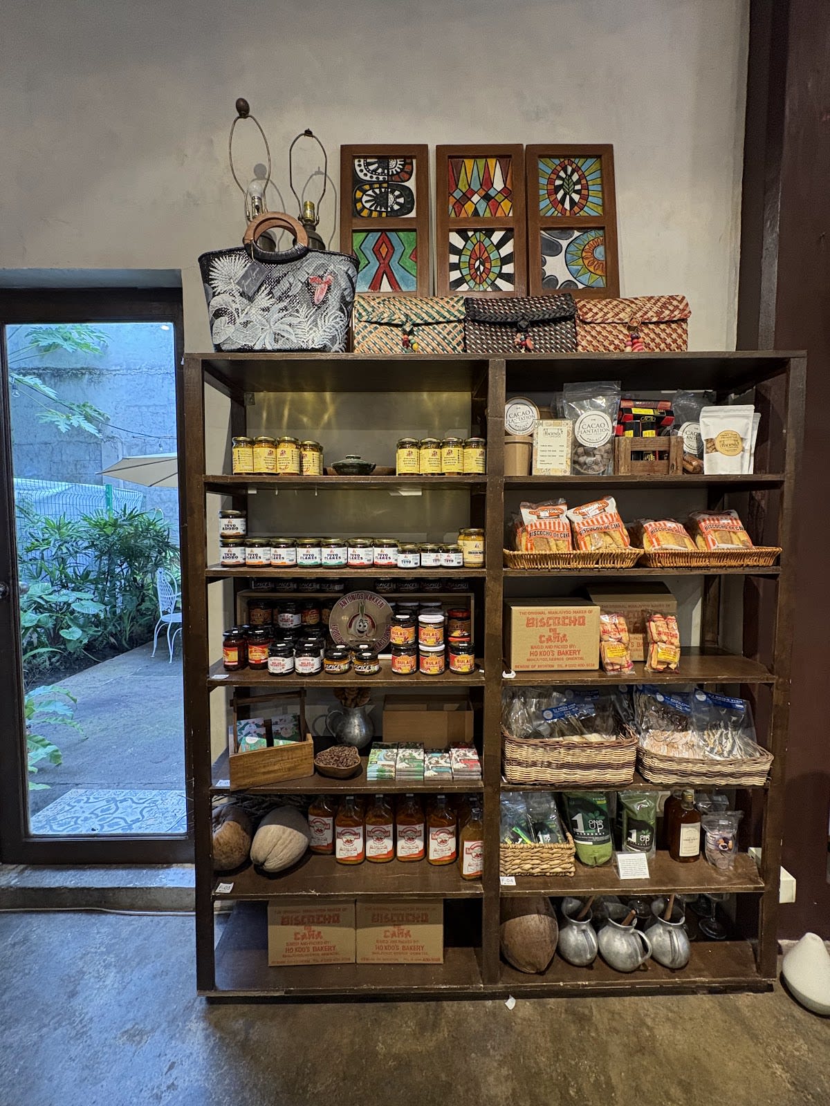 Adorno Galeria y Cafe