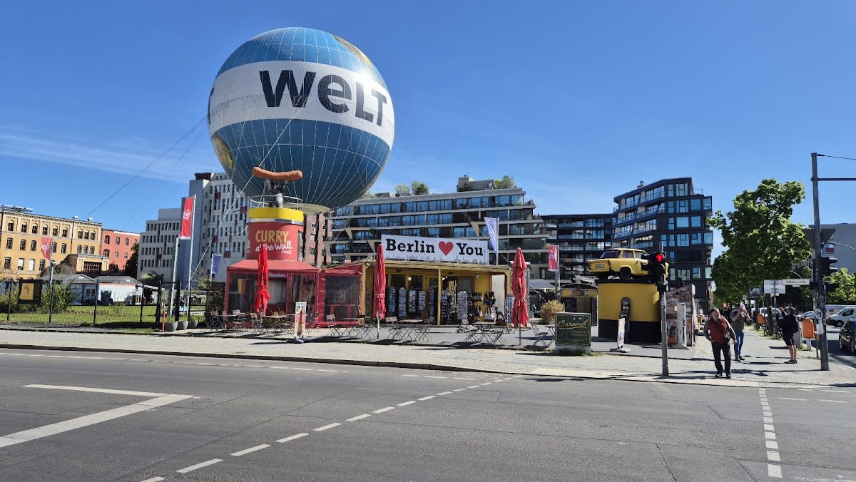 Berlin Loves You