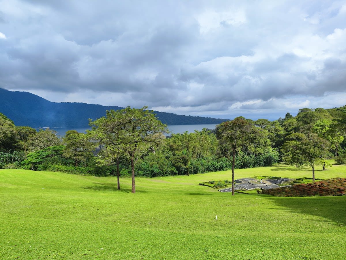 Botanical garden lake view