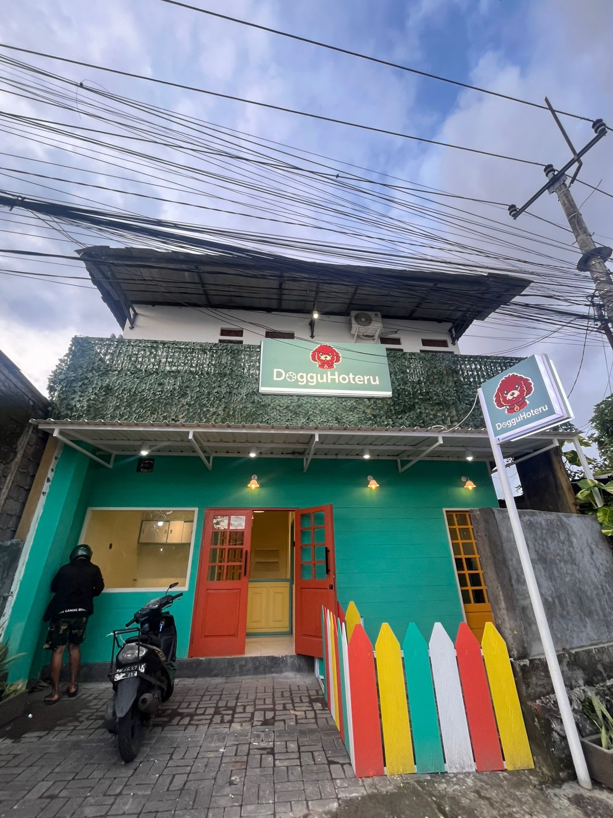 Doggu Hoteru Canggu's Grooming and Dog Hotel