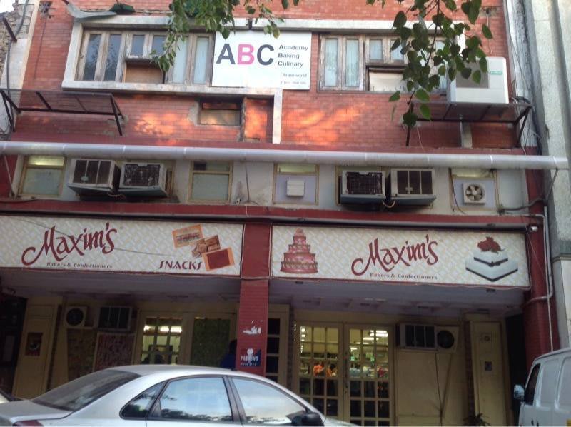 Maxim's Bakers & Confectioners
