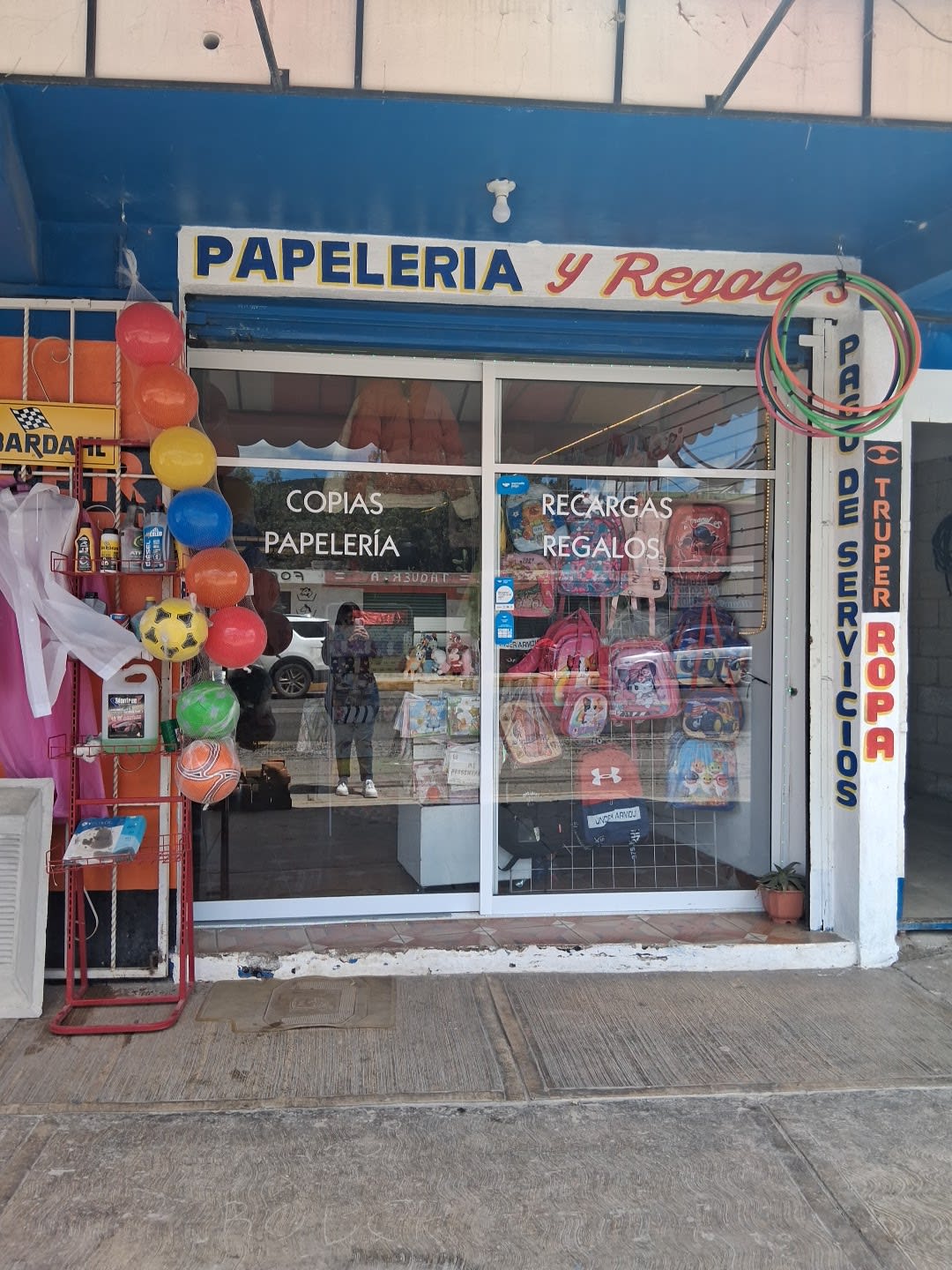 Papelería & regalos hello kitty