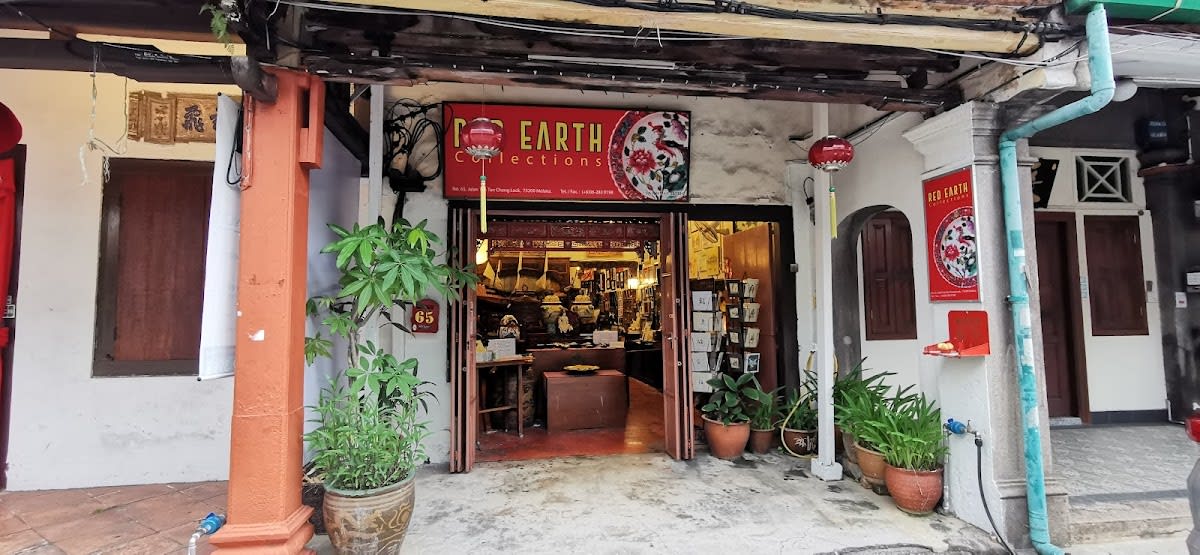 Red Earth Collections