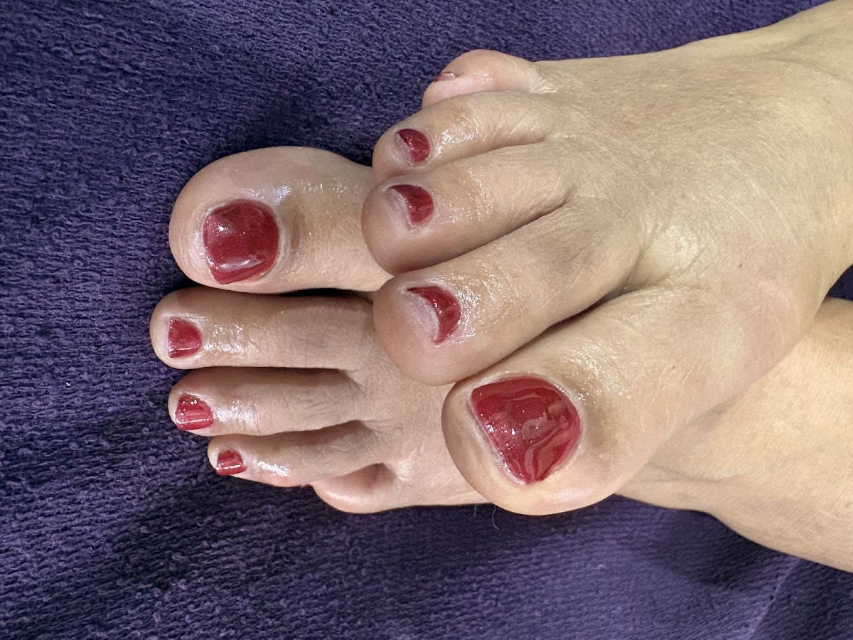 Shine Bright Nail Studio