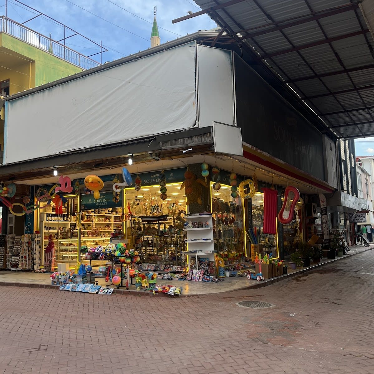 Souvenir Market